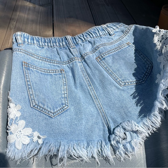 SHEIN Blue Denim Lace Trim Fringe Shorts - Picture 4 of 5